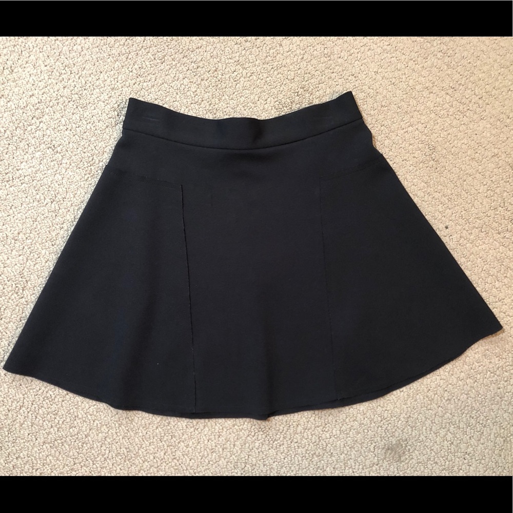 ✨TOPSHOP Black Mini Flip Skirt US6 EUC!